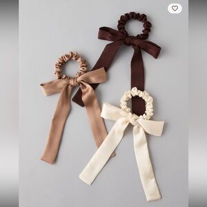 NWT American Eagle ($19.95) Bow Scrunchie 3-Pack